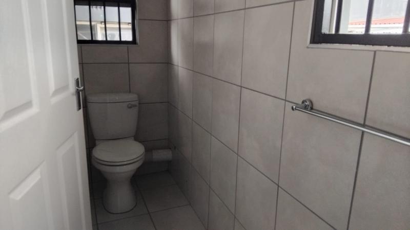To Let 1 Bedroom Property for Rent in Mthatha Rural Eastern Cape